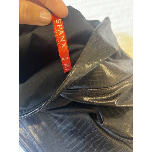 SPANX Revolve Brown Faux Crocodile Leather Textured Leggings M - Picture 5 of 6